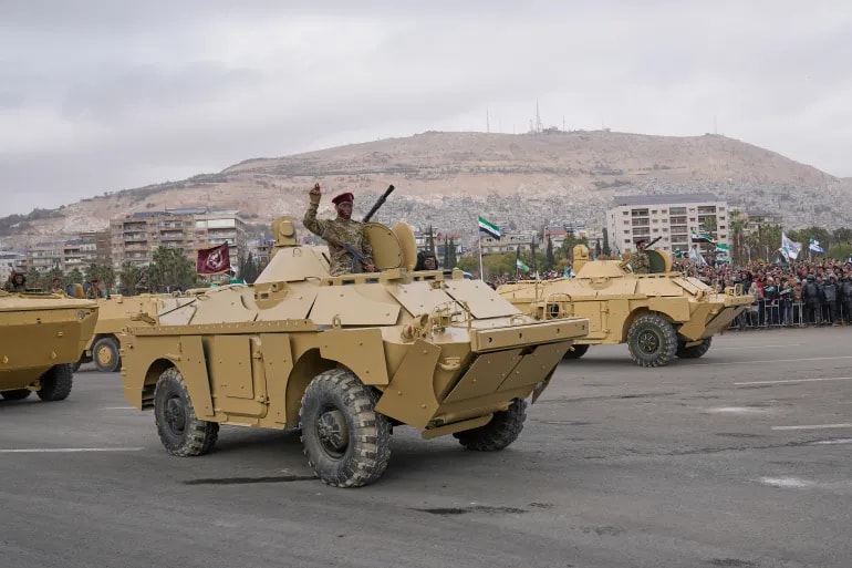 Syrian military alert on Iraq border (photo 2 of 3)
