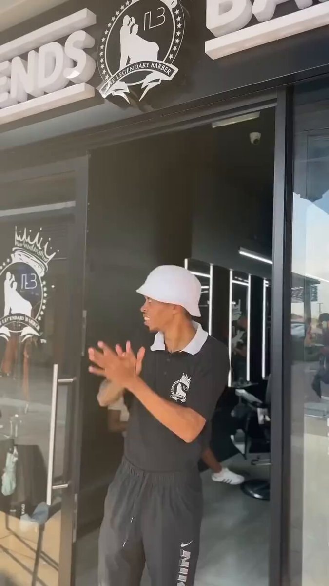 William LB THE LEGENDARY BARBER William LB THE LEGENDARY BARBER