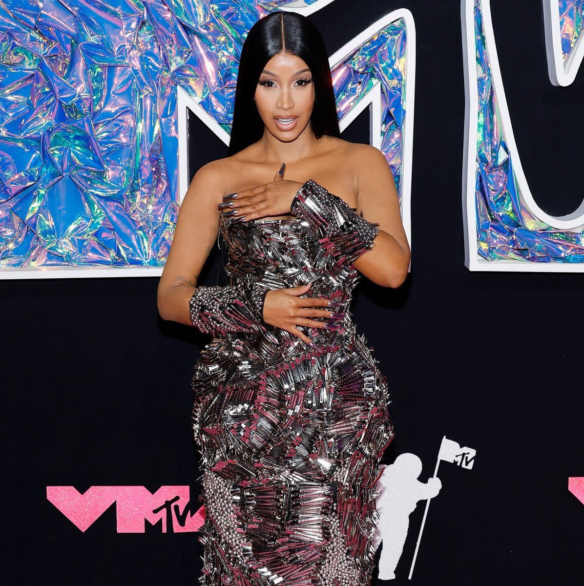 Cardi B VMAs snub Snoop Dogg