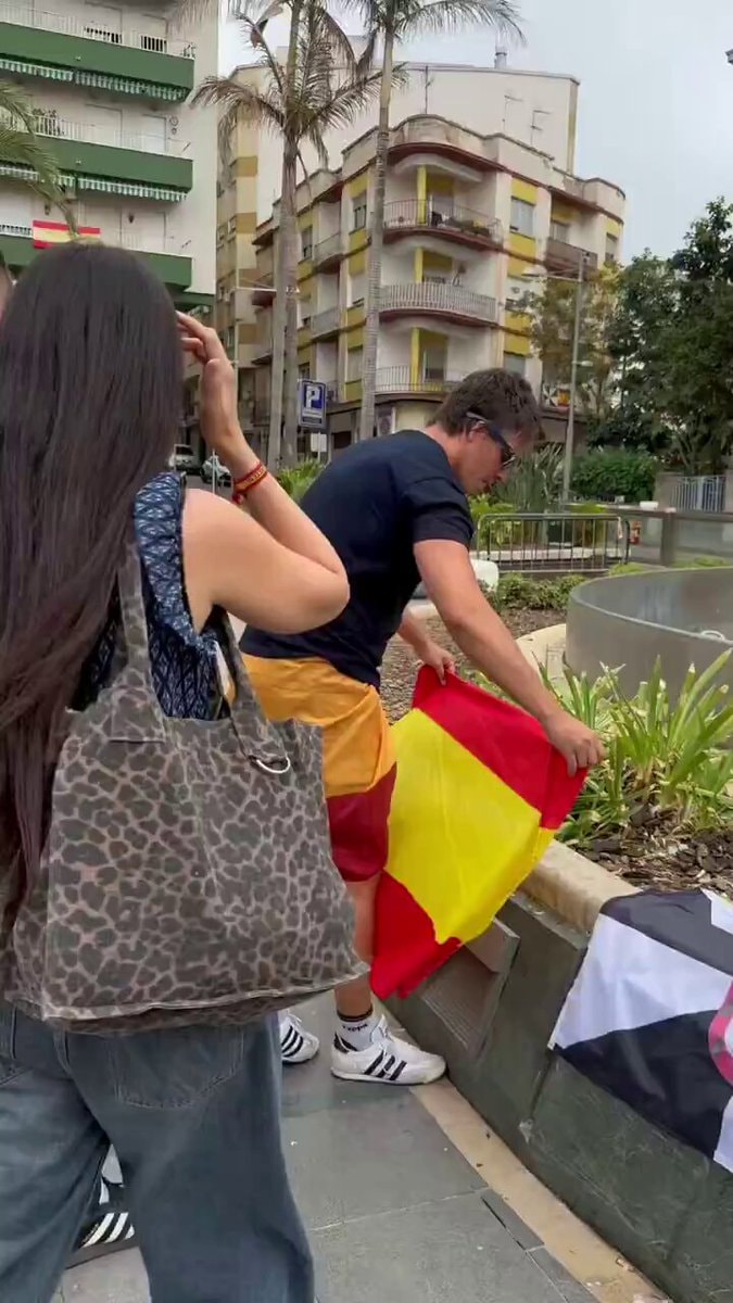 Sánchez criticized over Ceuta response Sánchez criticized over Ceuta response