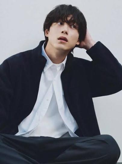 Kentaro Sakaguchi marriage announcement (photo 2 of 2)