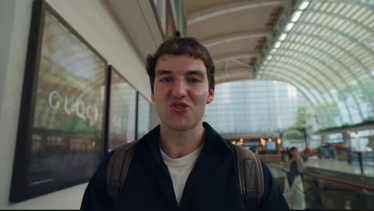 Paul fomo iPhone 18 Pro gift