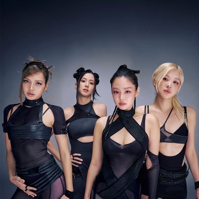 BTS and BLACKPINK group performance photos (photo 2 of 2)