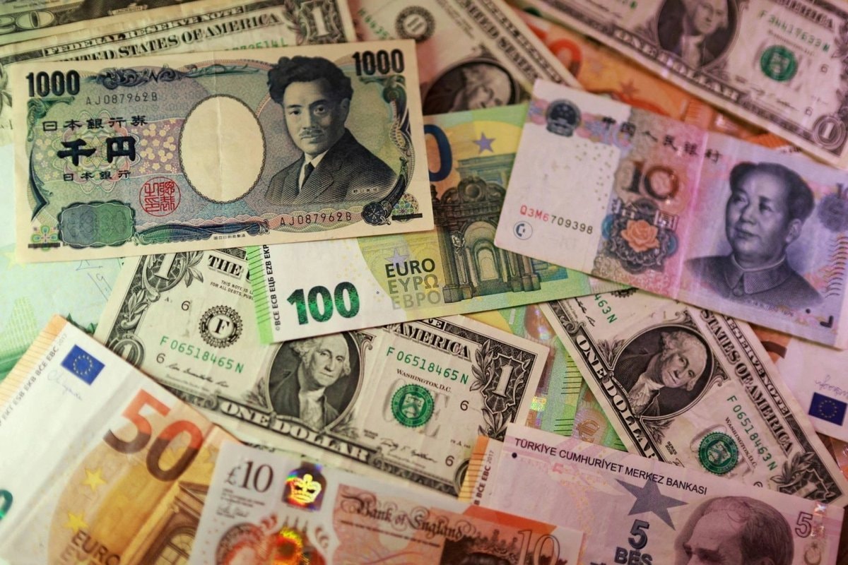 Japan foreign exchange reserves drop