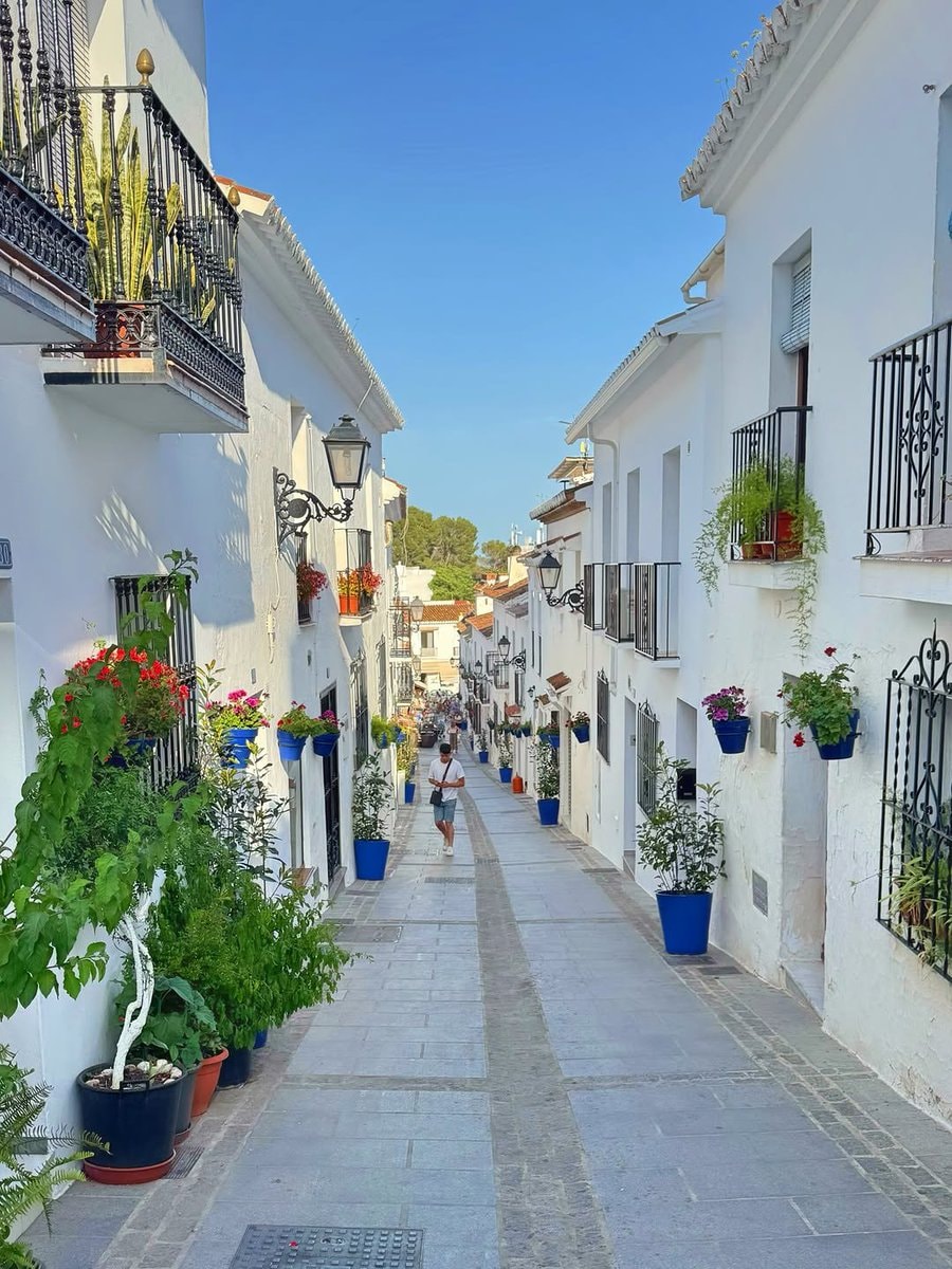 Malaga streets Spain (photo 2 of 3)