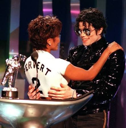 MTV Video Music Awards trophy moment (photo 3 of 3)