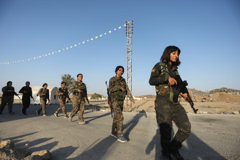 Syria women fighters denied army integration