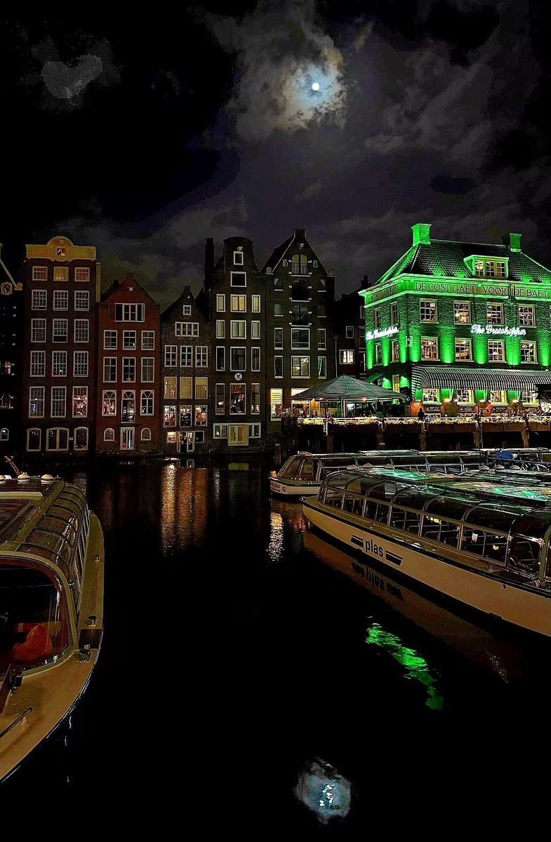 Amsterdam canal night Amsterdam canal night