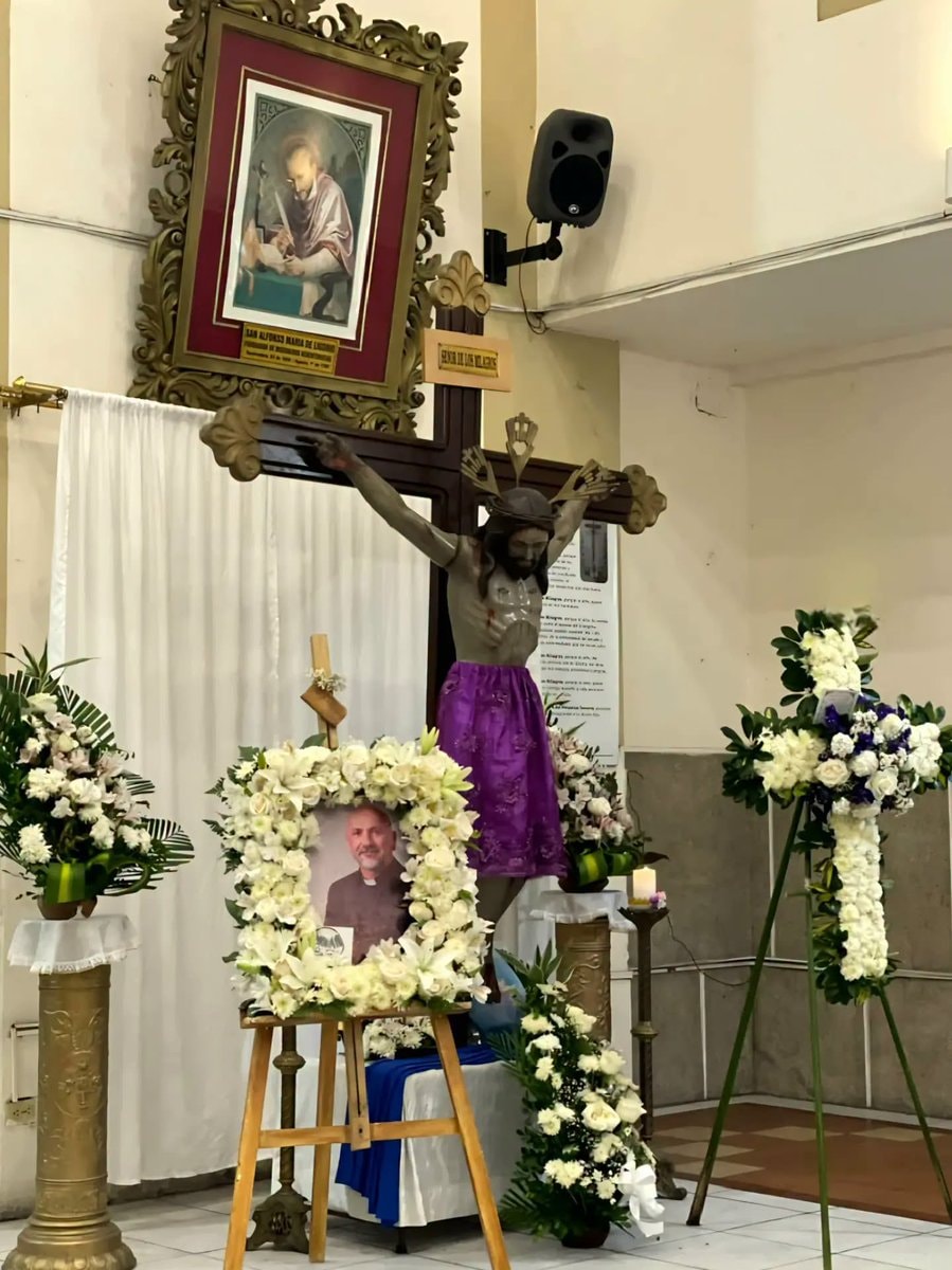 Memorial for Father Patricio Sánchez in Guayaquil