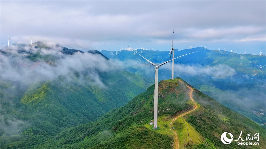 Jiangxi wind turbines summer landscape (photo 3 of 4)