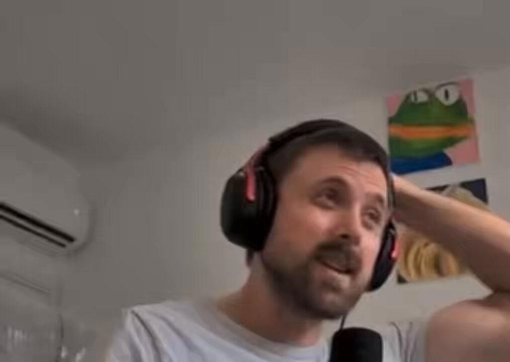 Forsen reaction to Twitter game mechanics