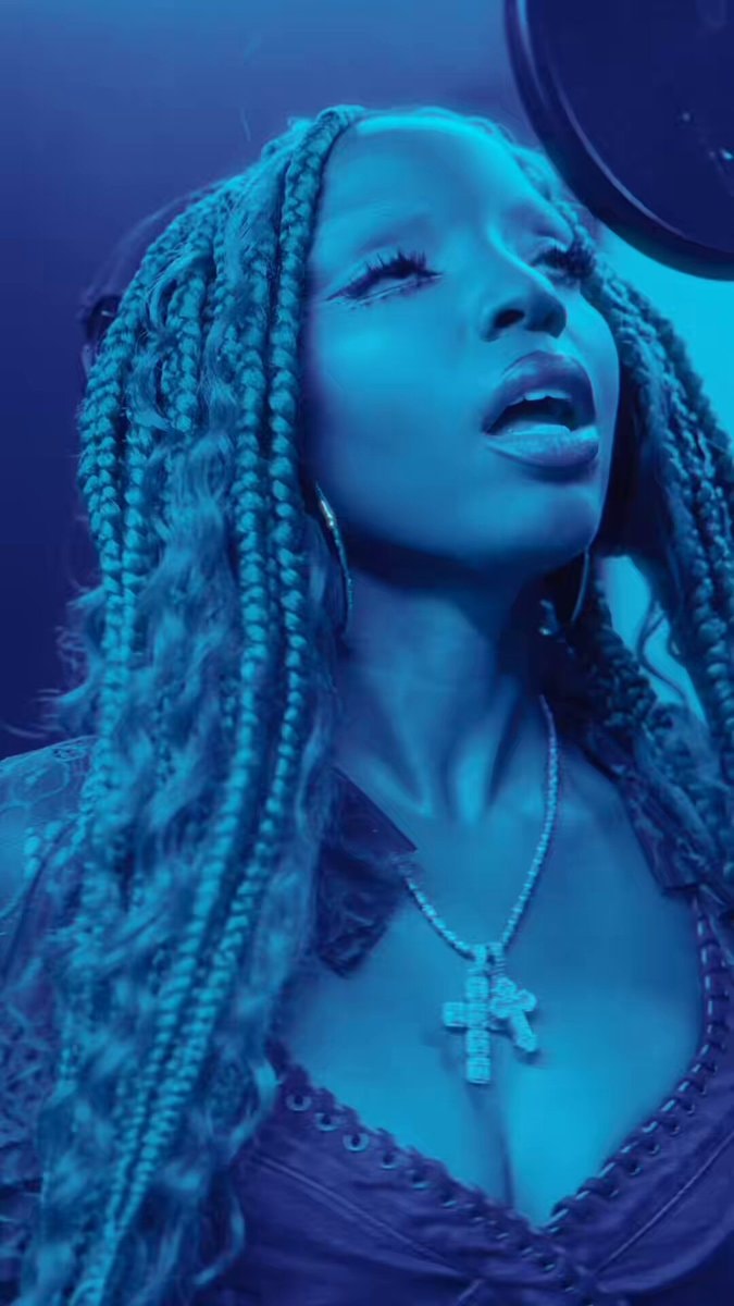 Chlöe Makuhiā featuring Skyla Tylaa and Sofiya Nzau