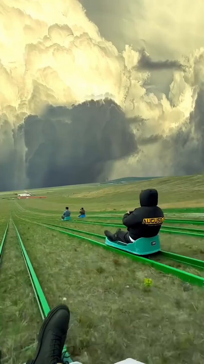 Hulunbuir Grassland sled run