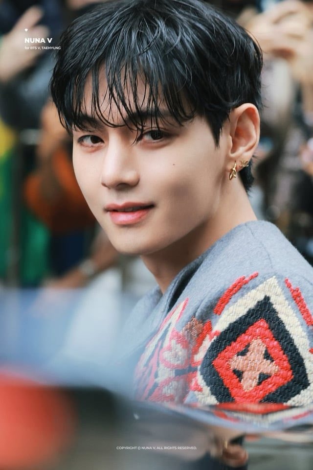 Kim Taehyung Celine (photo 2 of 2)