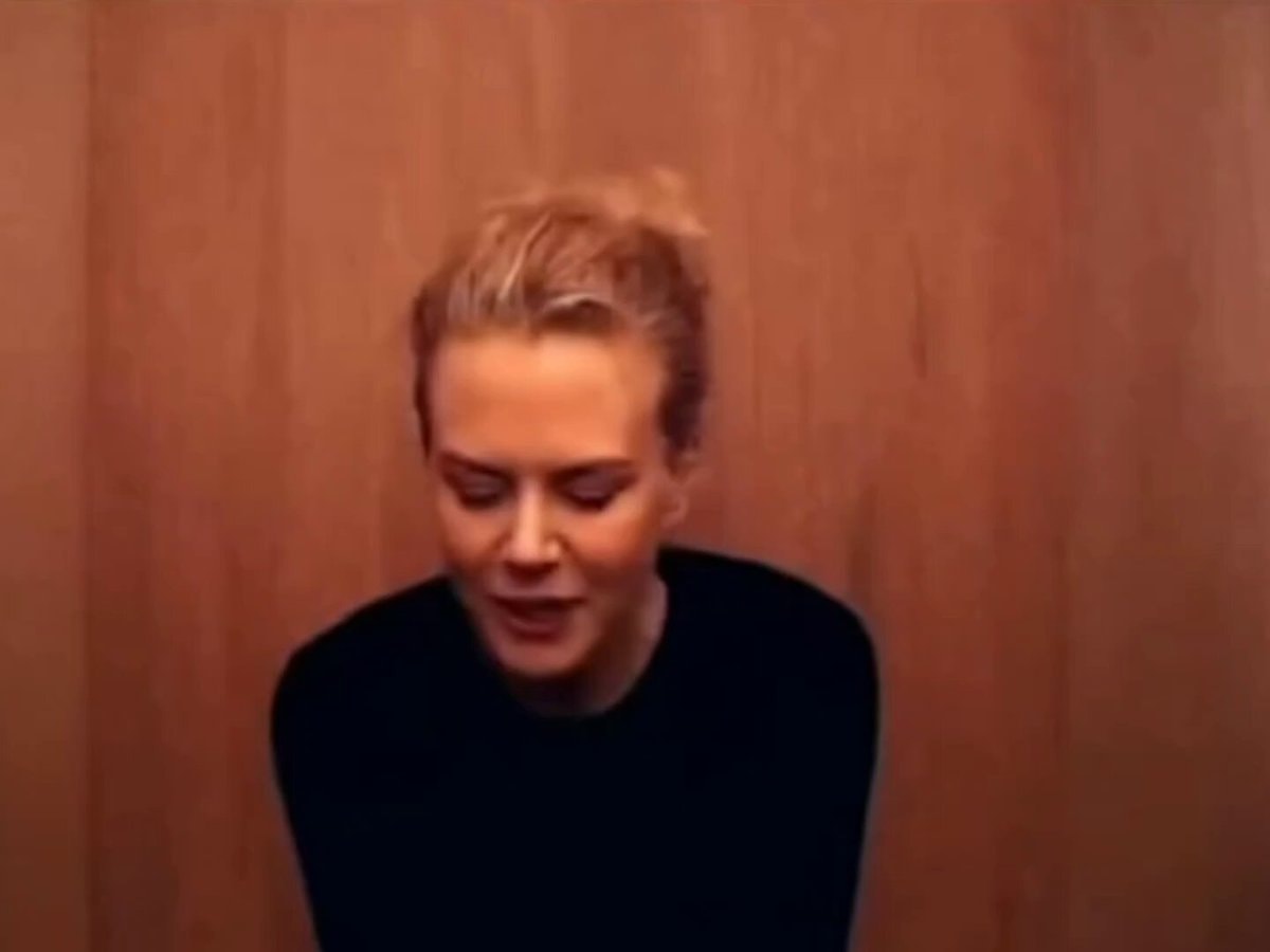 Dogville confession box 2003