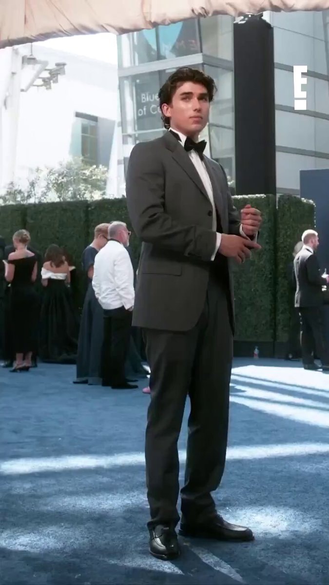 Charlie Evans 2026 Emmys glambot Charlie Evans 2026 Emmys glambot