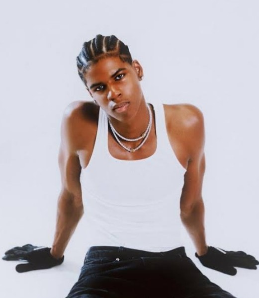 Photos of hip hop and R and B artists (photo 3 of 4)