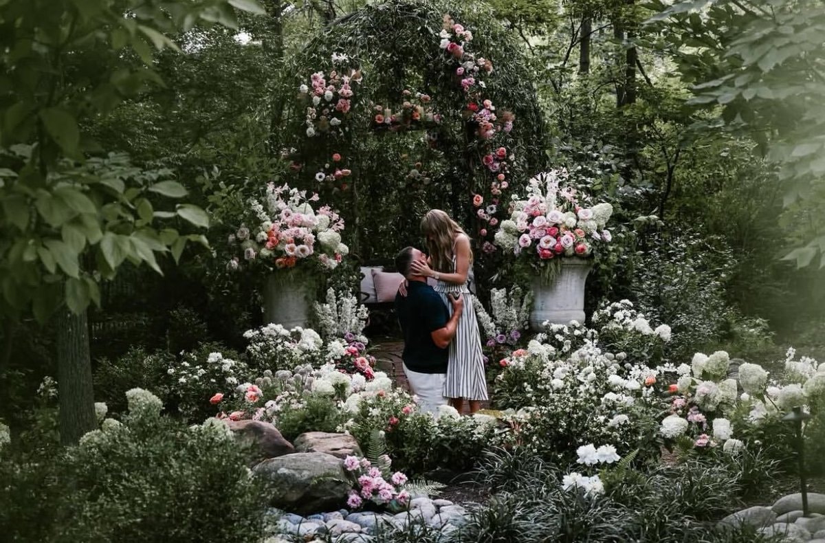 Taylor Swift Travis Kelce wedding (photo 3 of 3)