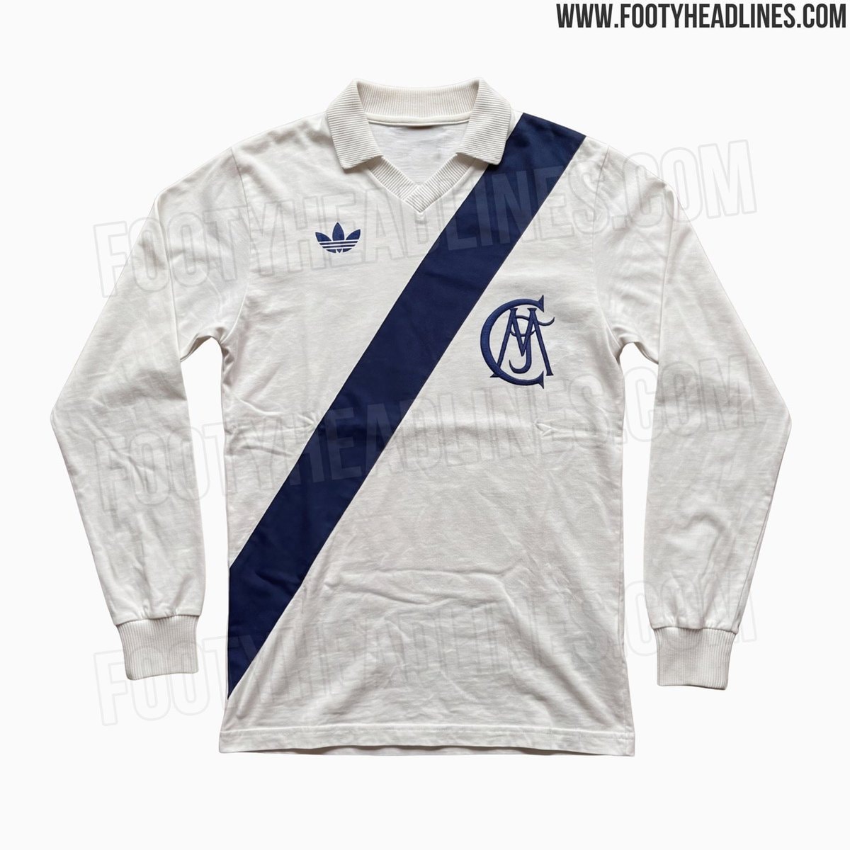 Real Madrid 125th anniversary shirts (photo 3 of 4)