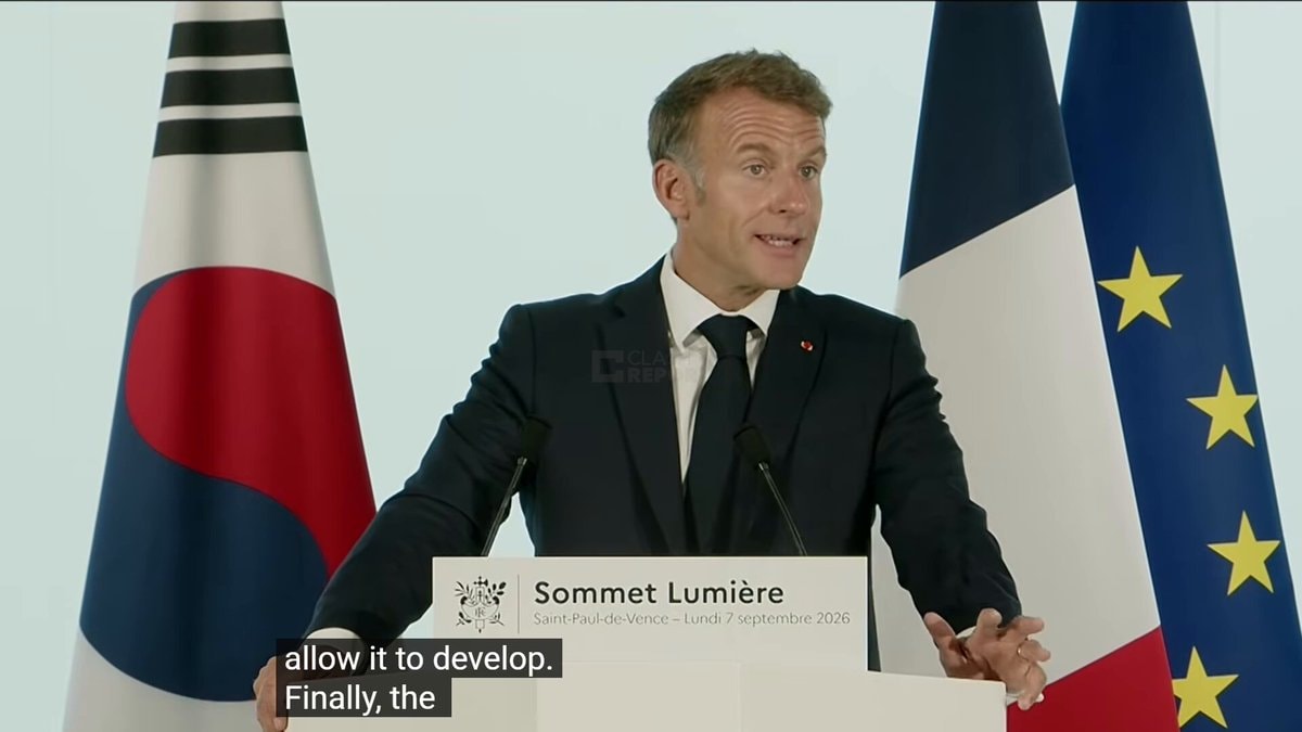 Macron declares video games art in France
