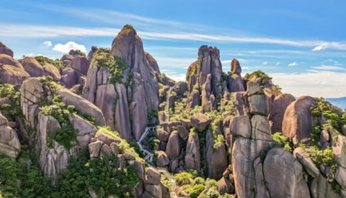 Lingshan Scenic Area Shangrao Jiangxi (photo 4 of 4)