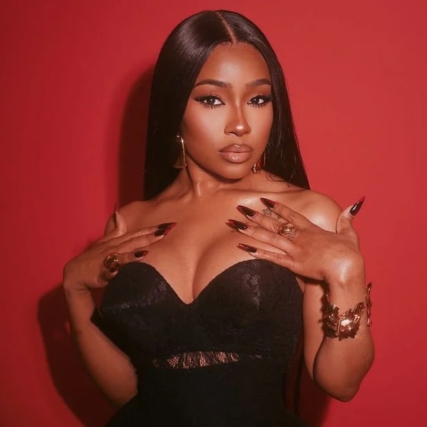 Spotify Feelin Myself summer playlist (photo 2 of 2)