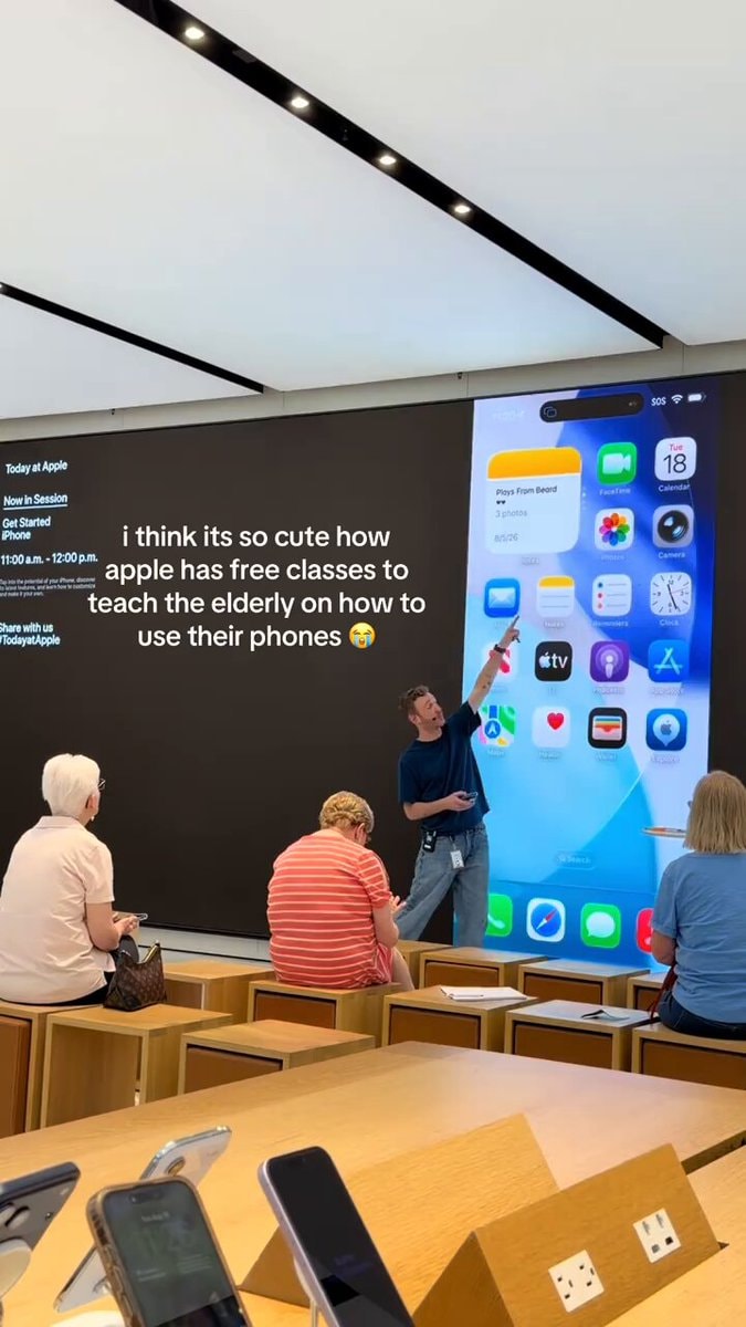 Apple free classes for seniors