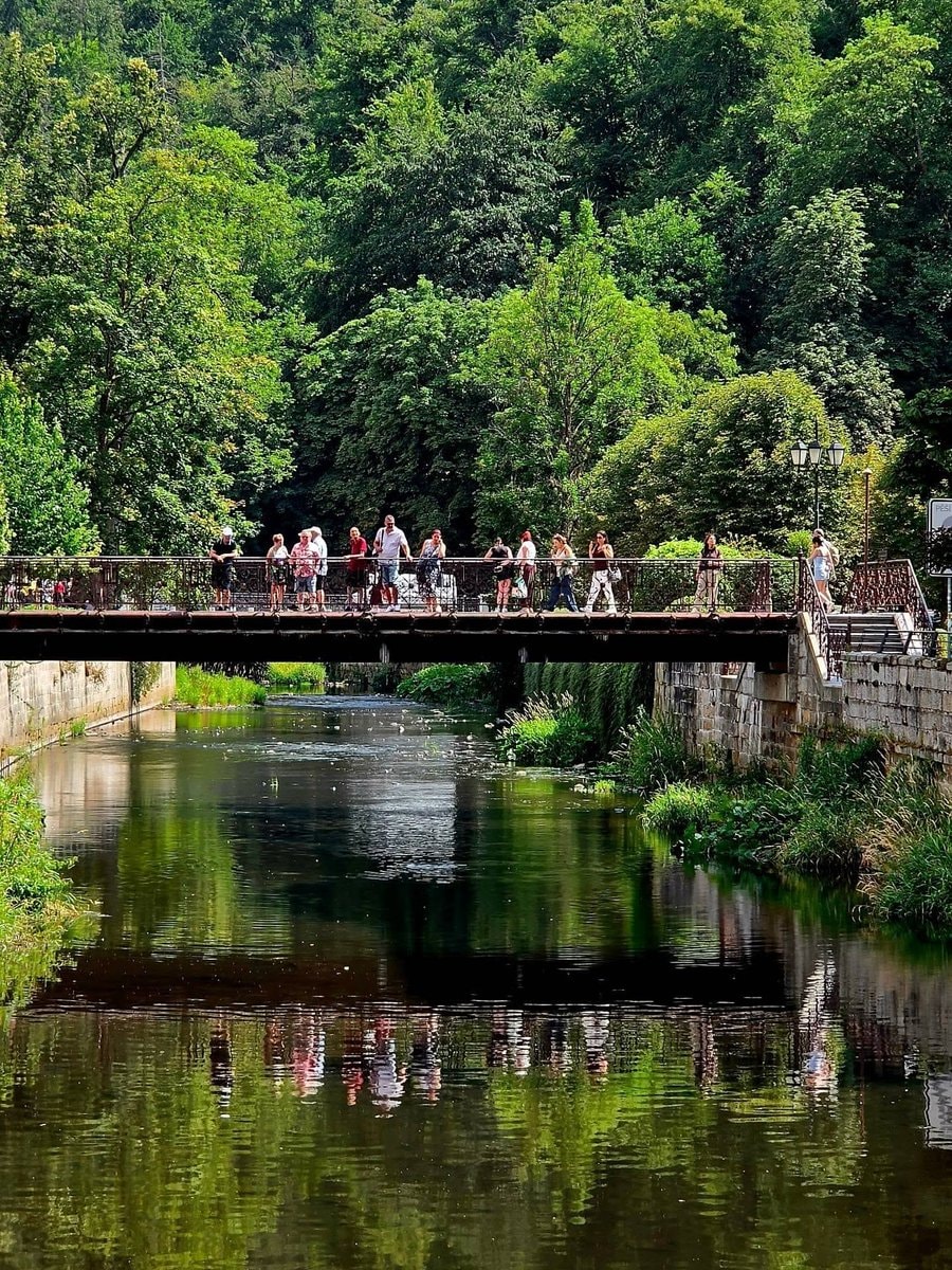 Karlovy Vary canal scene (photo 4 of 4)