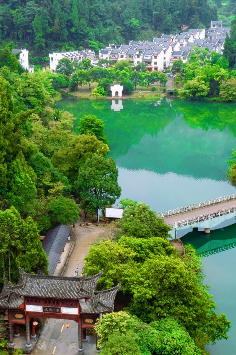 Wuyuan early summer (photo 2 of 4)