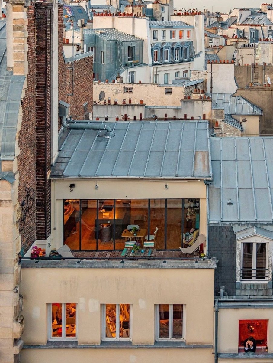 balcony arrangement art (photo 2 of 4)