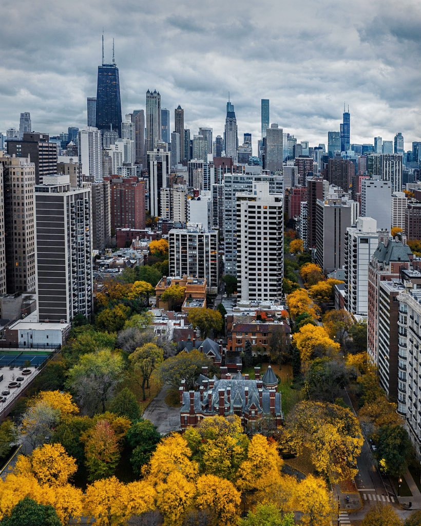 Chicago Illinois skyline (photo 2 of 4)