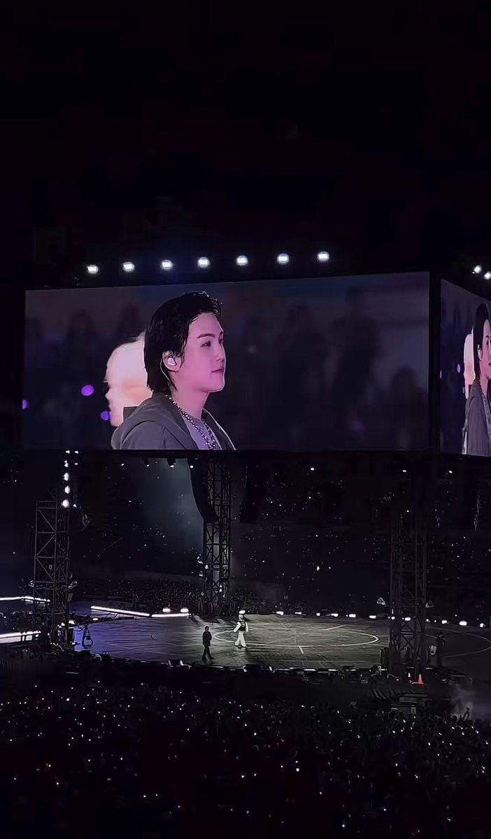 BTS Heartbeat Chile performance