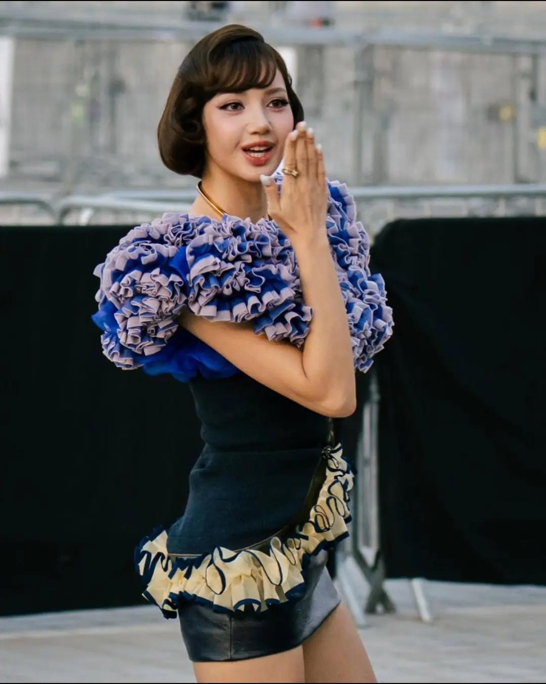 Lisa Louis Vuitton SS27 (photo 2 of 4)