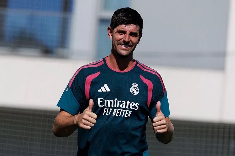 Thibaut Courtois Real Madrid training (photo 1 of 3)