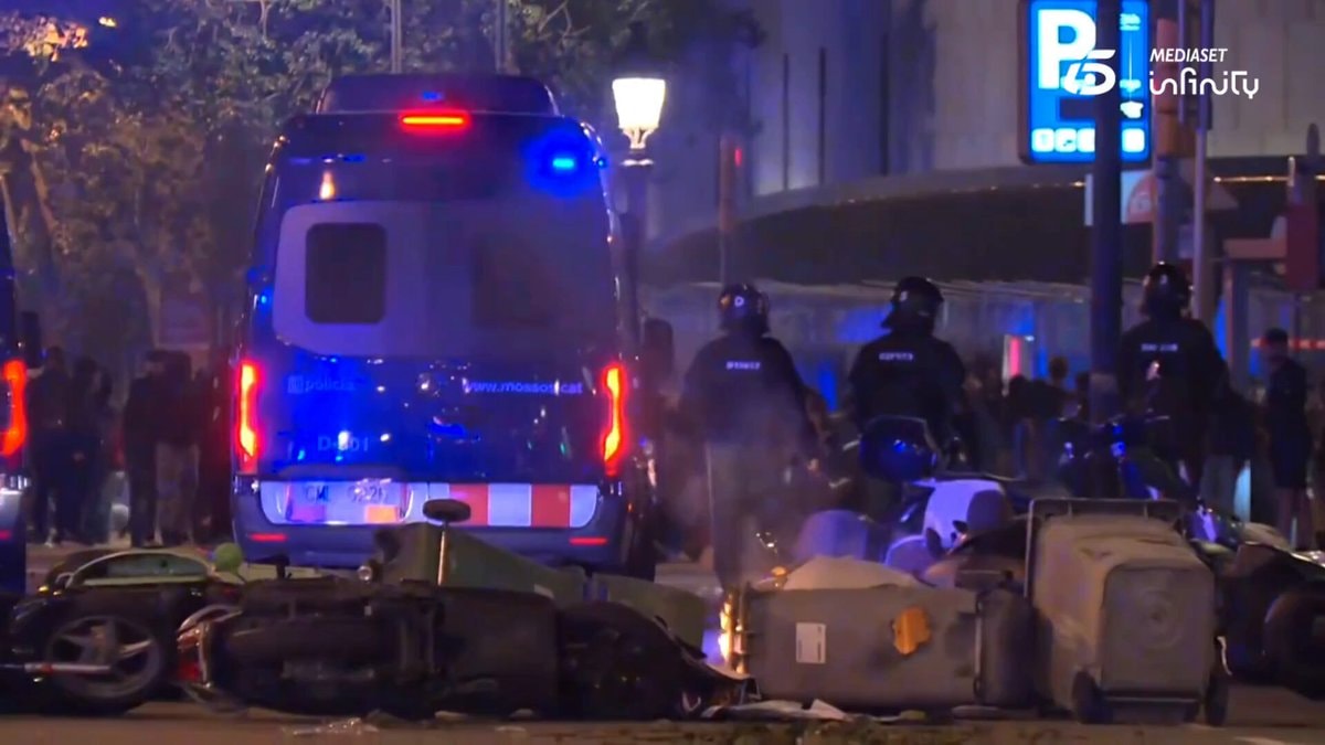 Barcelona riots after youth demonstration