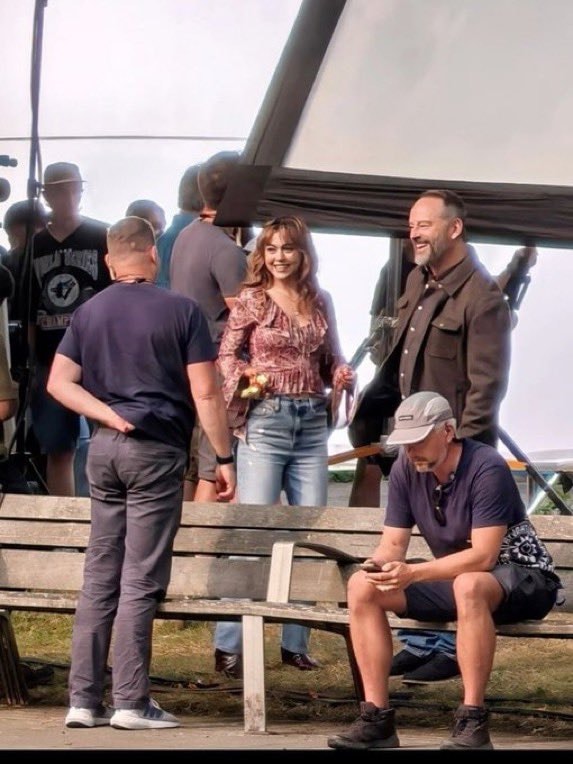 Gil Bellows cast in Off Campus season 2 (photo 2 of 2)