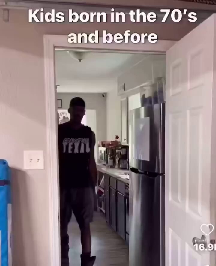 Texas man walks into kitchen