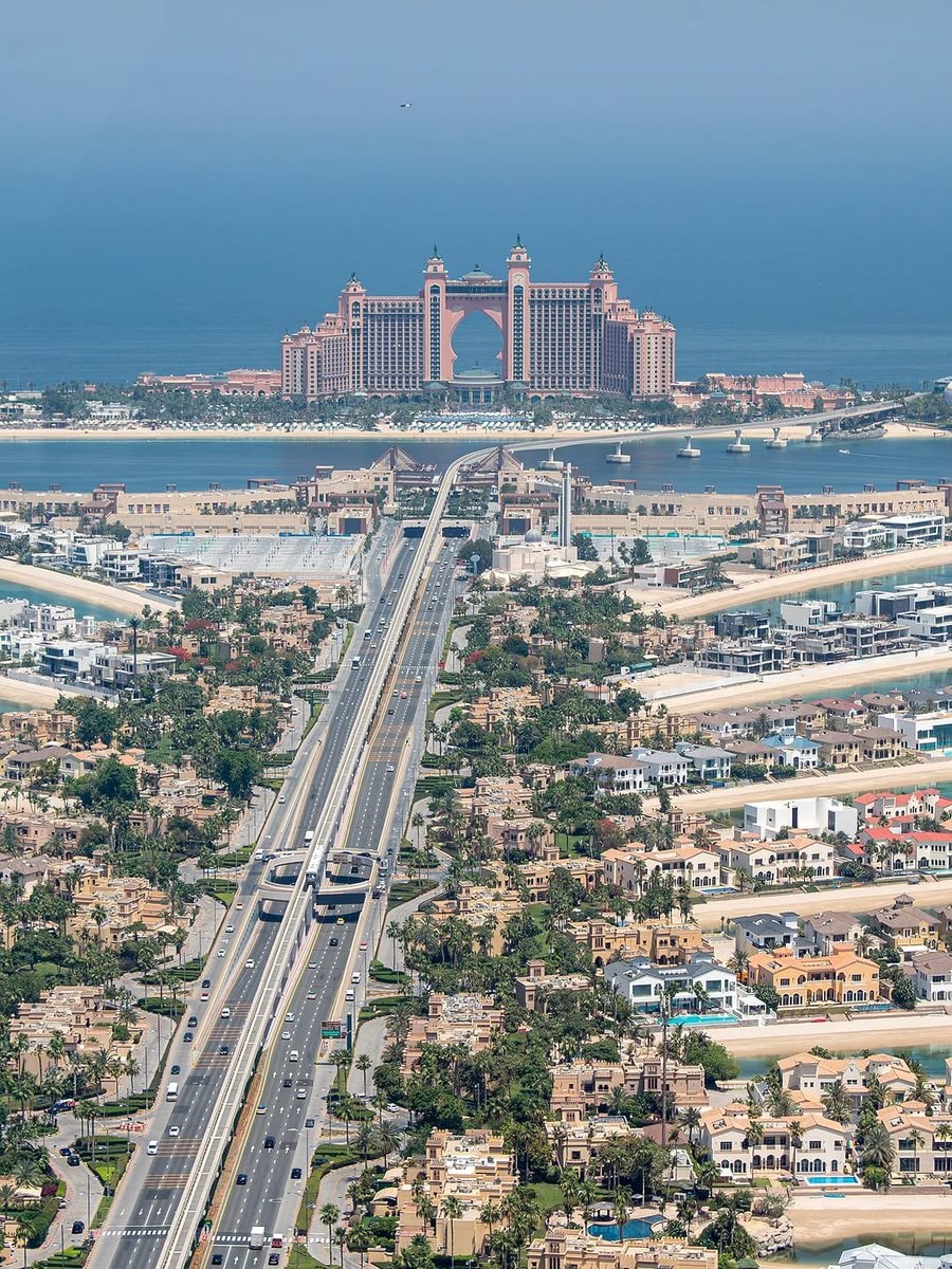 palm jumeirah dubai