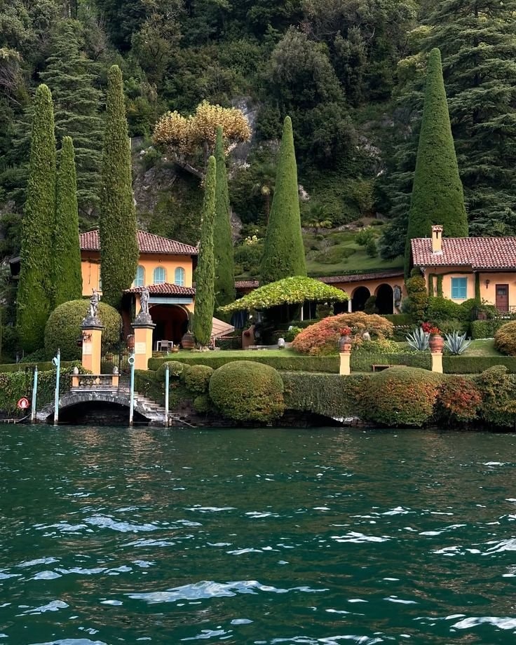 Lake Como villa view (photo 3 of 4)