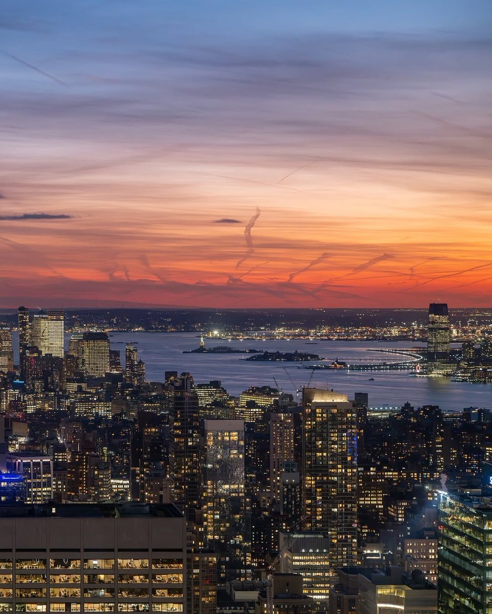 New York City skyline (photo 3 of 4)