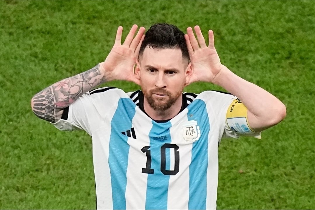 Van Gaal cancer battle Messi mockery (photo 2 of 2)