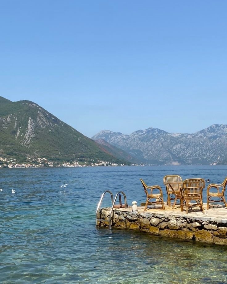 Montenegro island scenery (photo 3 of 4)