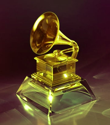 Jisoo Zayn Eyes Closed 2027 Grammys (photo 2 of 2)