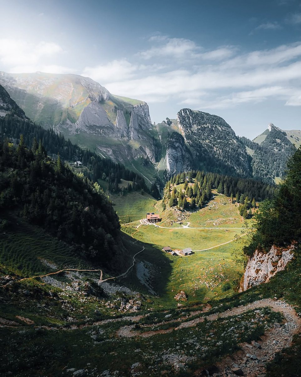 Switzerland countryside (photo 2 of 4)