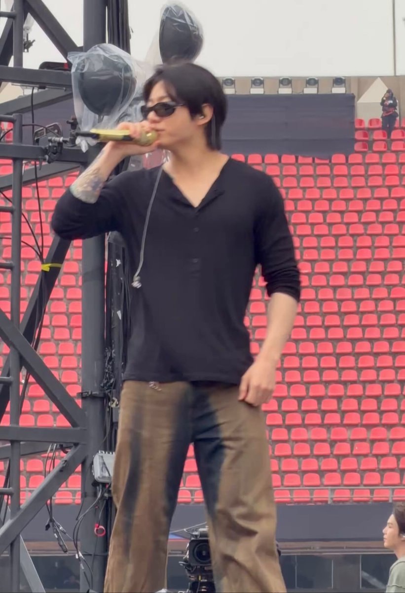 Jungkook soundcheck Brazil BTS