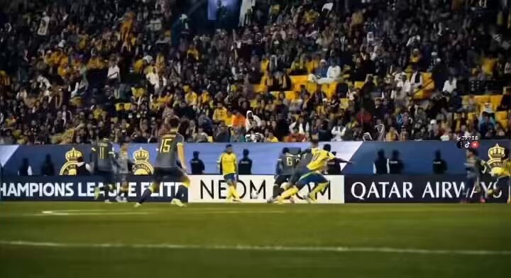 CR7 jump at 40