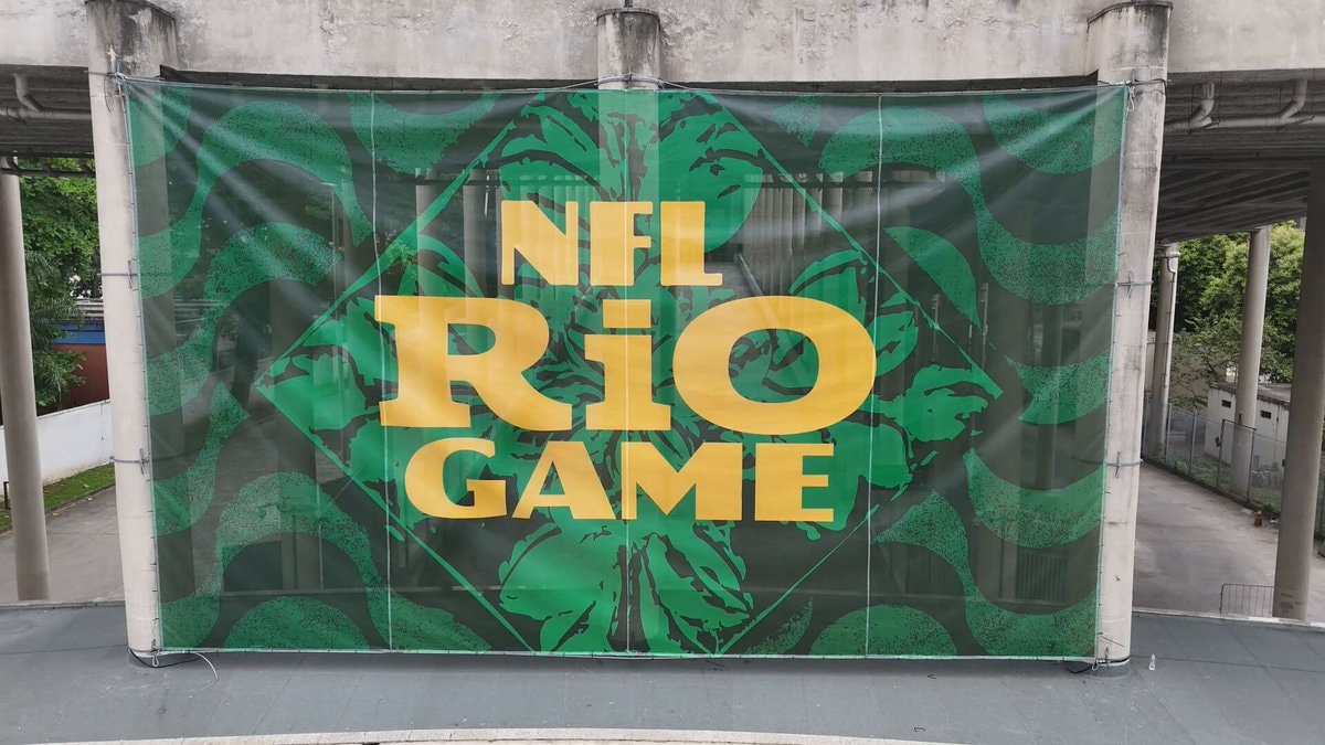 NFL atmosphere at Maracanã