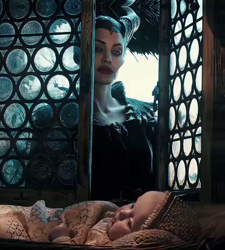 Angelina Jolie Maleficent casting story