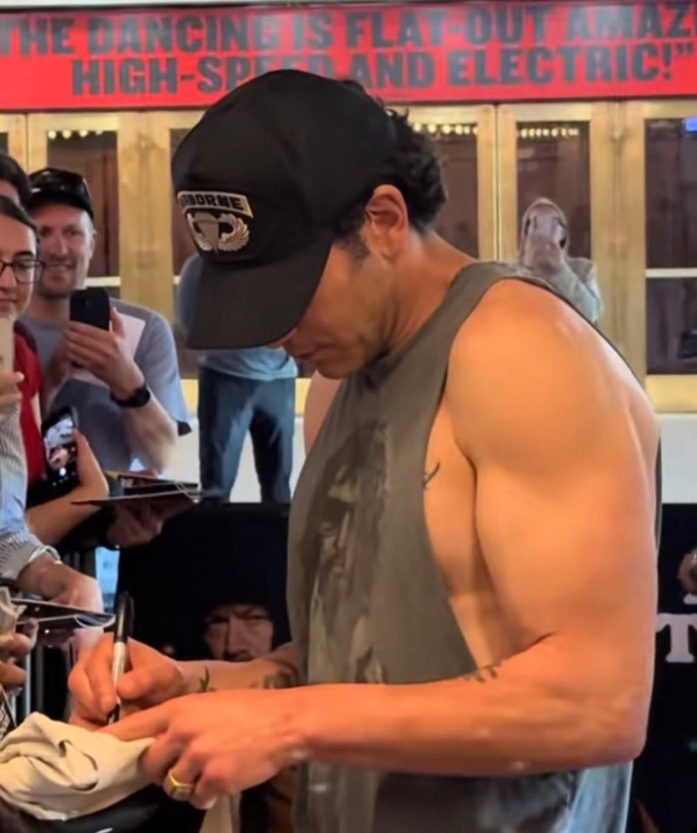 Jon Bernthal turns 50 (photo 2 of 2)
