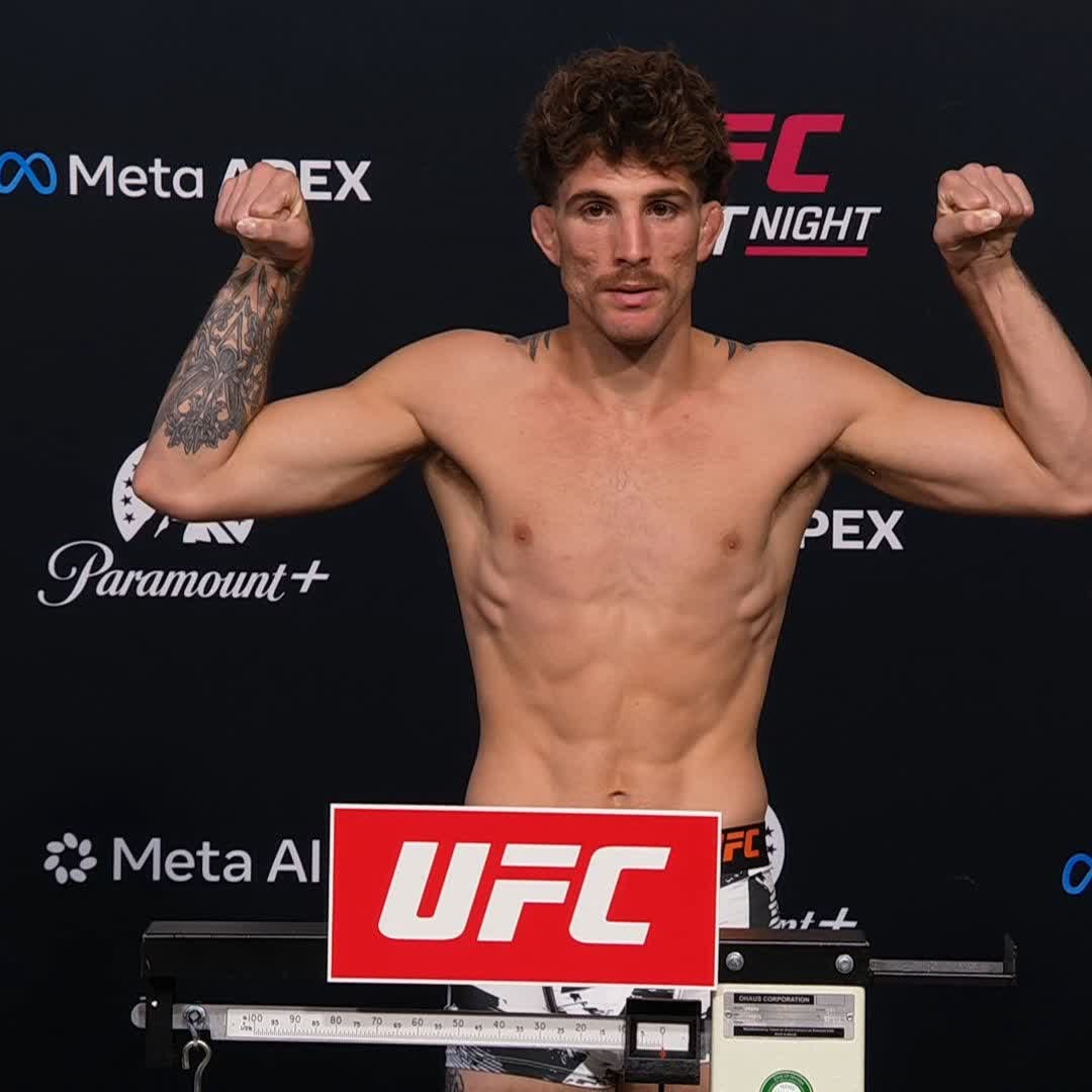 Quillan Salkilld weigh-in
